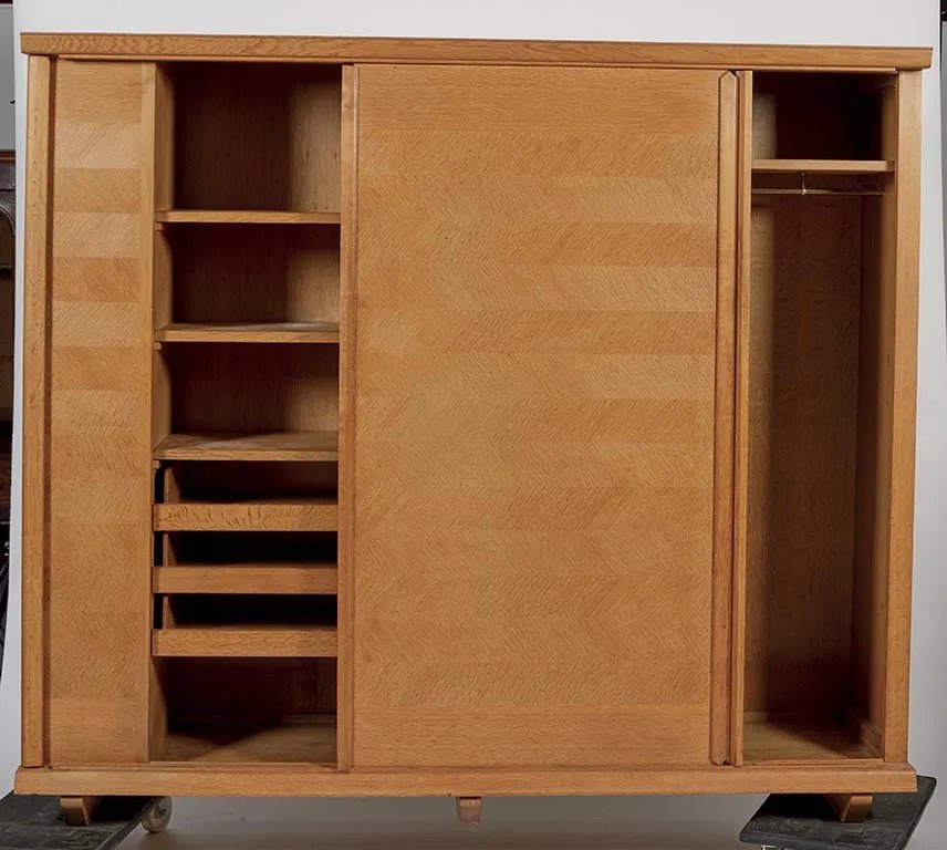 Astucieuse Armoire En Chêne De Guillerme Et Chambron , Edition Votre Maison , Circa 1970-photo-2