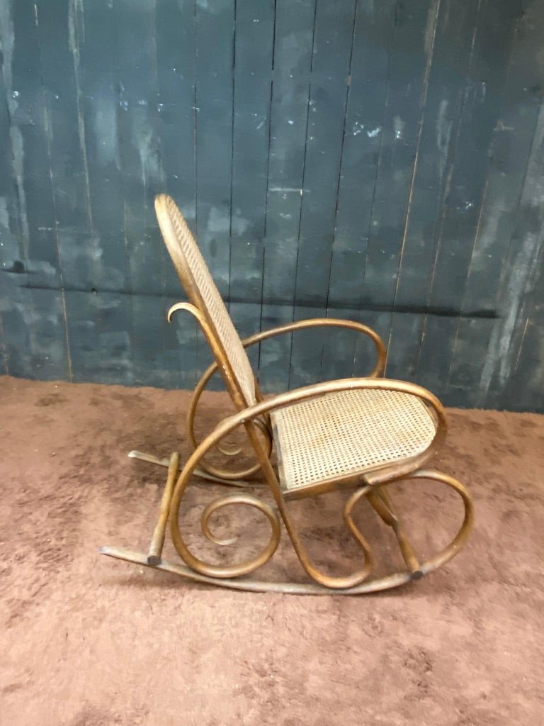 Rocking Chair Circa 1930 In The Style Of Thonet,-photo-1