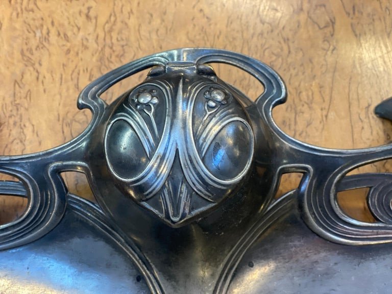Encrier Art Nouveau En étain , Circa 1900 , Avec Son Godet En Verre-photo-3