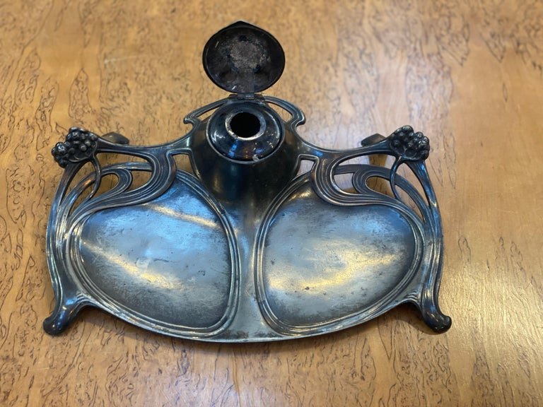 Encrier Art Nouveau En étain , Circa 1900 , Avec Son Godet En Verre-photo-4
