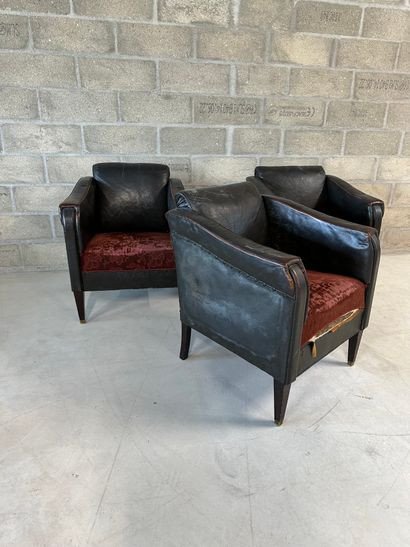 Suite Of Three Leather Club Armchairs Circa 1900/1930-photo-2