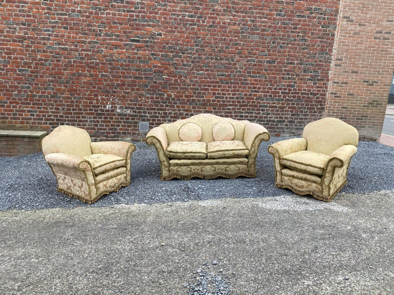Salon victorien kitch , 1 banquette et deux fauteuils circa 1930/1950 à restaurer