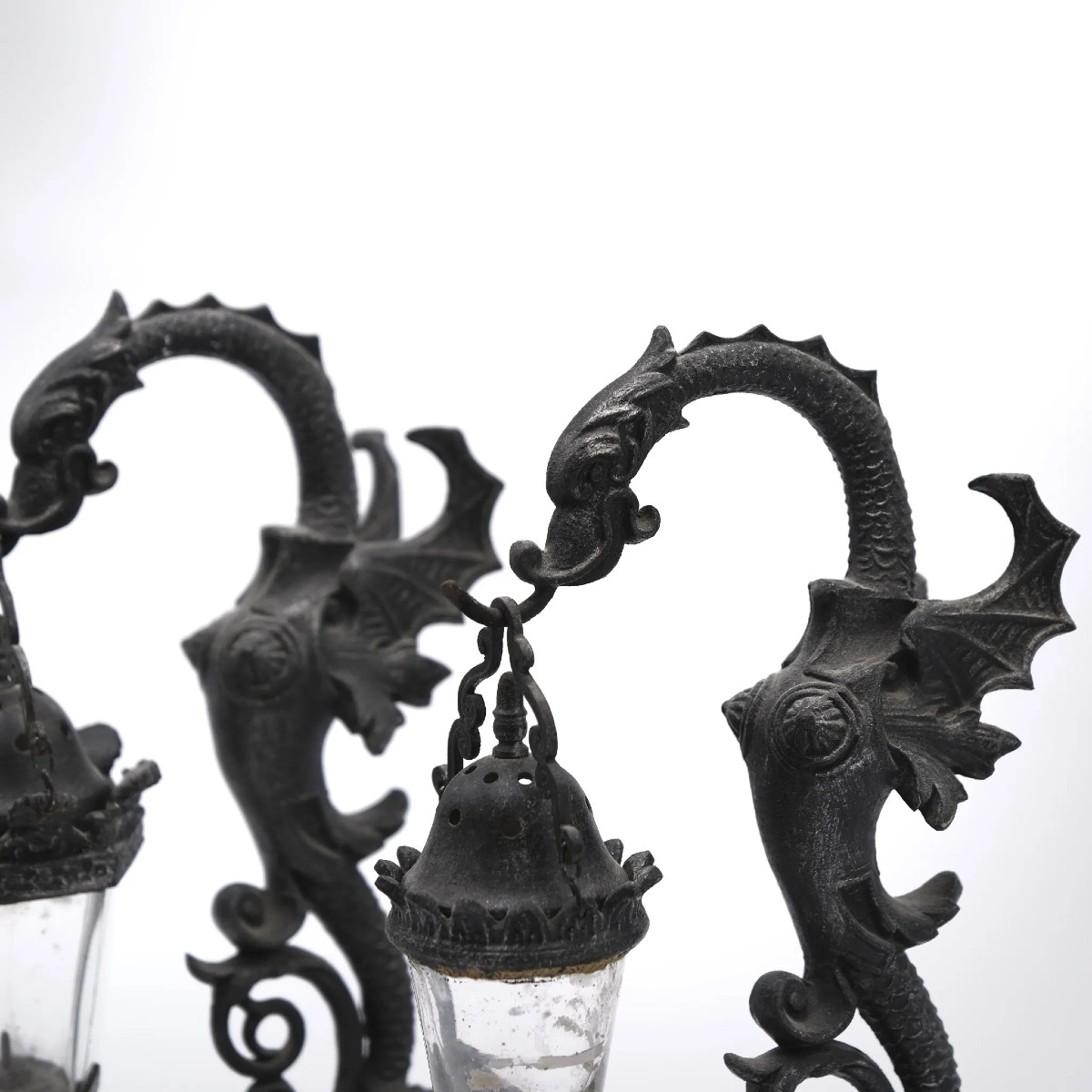 Pair Of Neoclassical Wall Lights With Chimera Decor Circa 1930/1950-photo-2