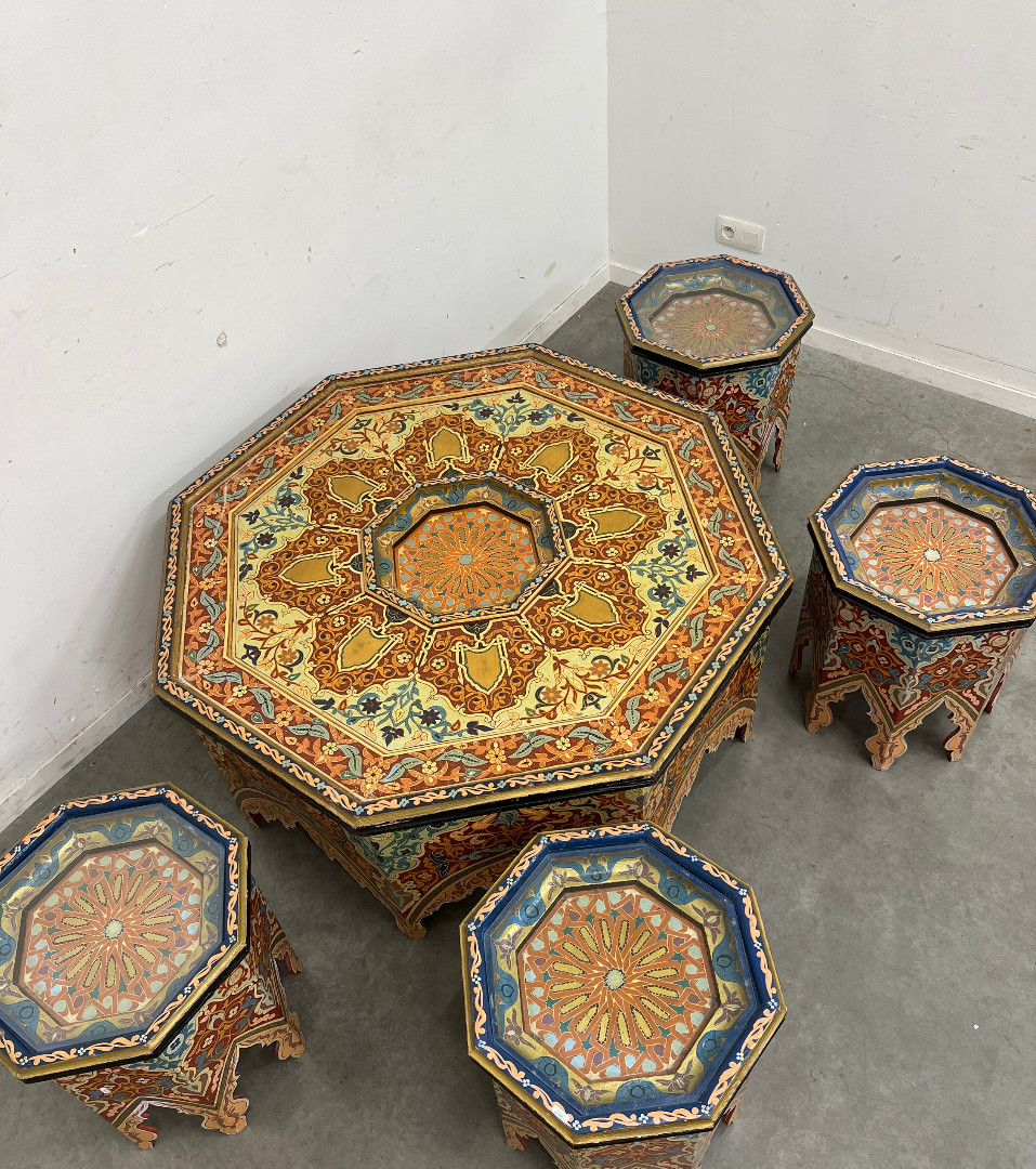 Coffee Table + 4 Painted Stools, Oriental (55x120x120cm) -photo-2