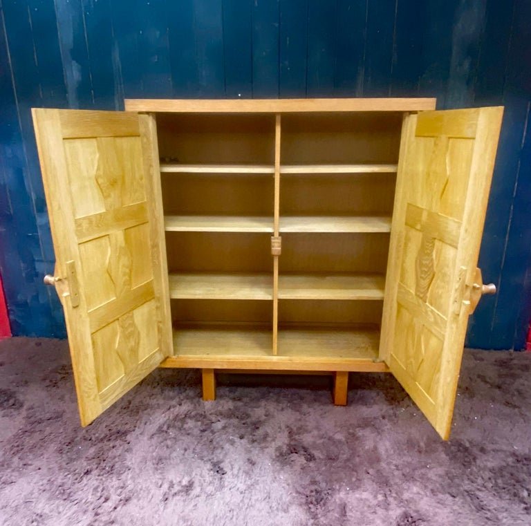 Guillerme et Chambron , cabinet en chêne Edition Votre Maison circa 1970-photo-4