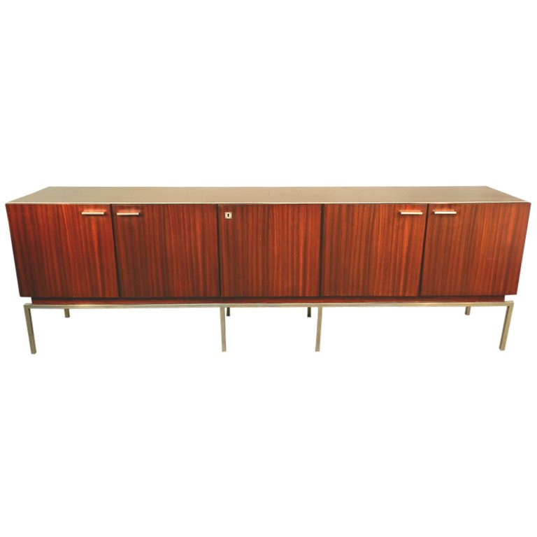 Large 1960s Rosewood Veneer Sideboard With 5 Doors -photo-1