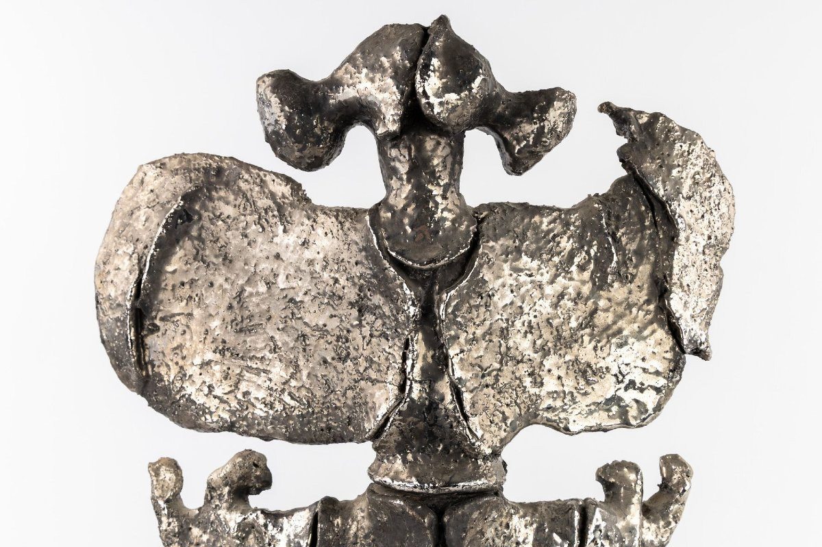 Yves Rhaye (1936-1995) "Composition", grande sculpture en terre cuite émaillée.  (79cm de haut)-photo-2