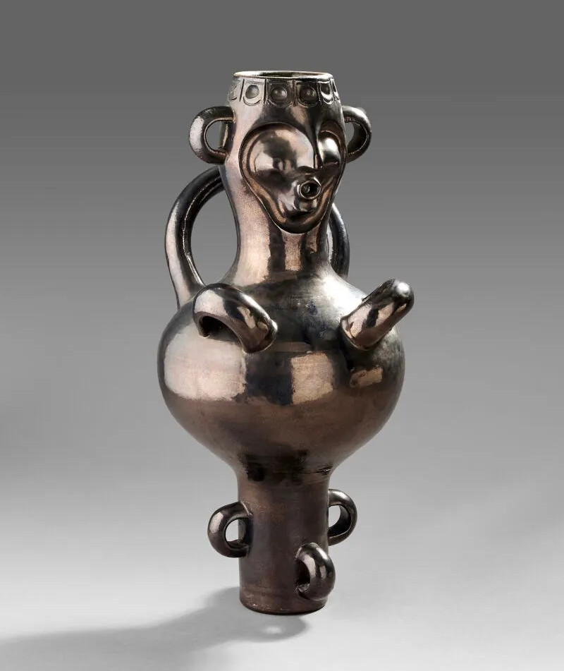 Boleslaw DANIKOWSKI (1928-1979) Belle sculpture anthropomorphe en céramique vernissée noire