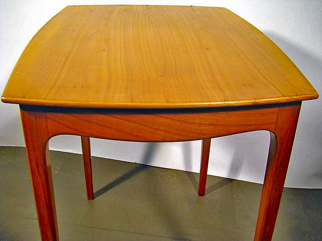 Italian Design, Small Cherry Wood Side Table Circa 1960-photo-4