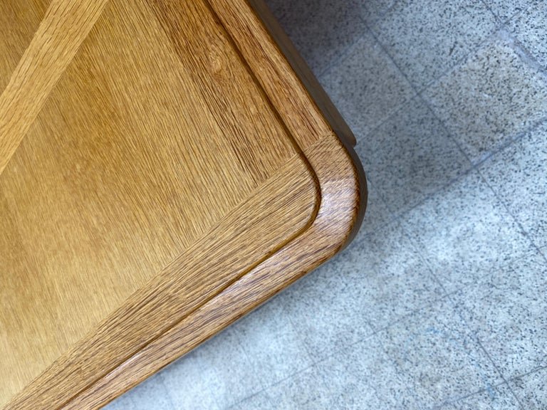 Guillerme et Chambron , grande table de salle a manger en chêne , Edition Votre Maison 1970-photo-3