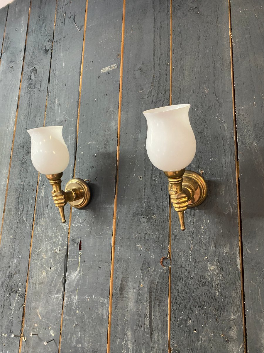 Pair Of "hands" Wall Sconces In Brass And Opal Glass, Circa 1950–1960-photo-4