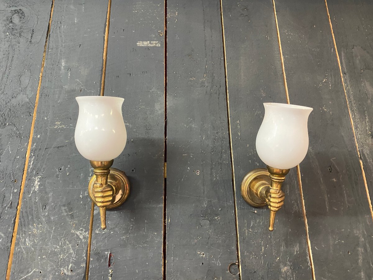 Pair Of "hands" Wall Sconces In Brass And Opal Glass, Circa 1950–1960-photo-5