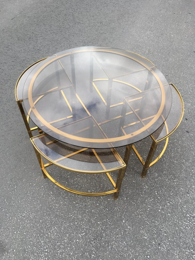 Table Salon And Its 4 Side Shelves In Brass And Smoked Glass, House Style Baguès, 1970-photo-2