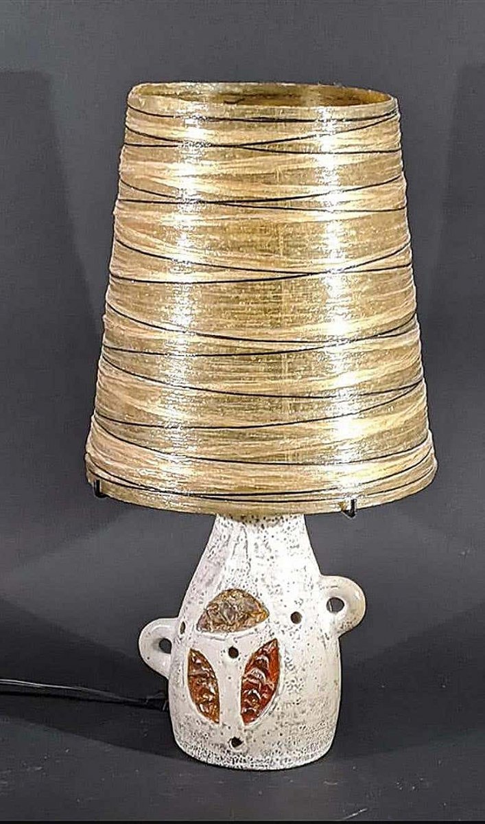 Accolay, Lampe Vintage En Ceramique Avec Son Abat-jour d'Origine En Résine , Circa 1950/1960