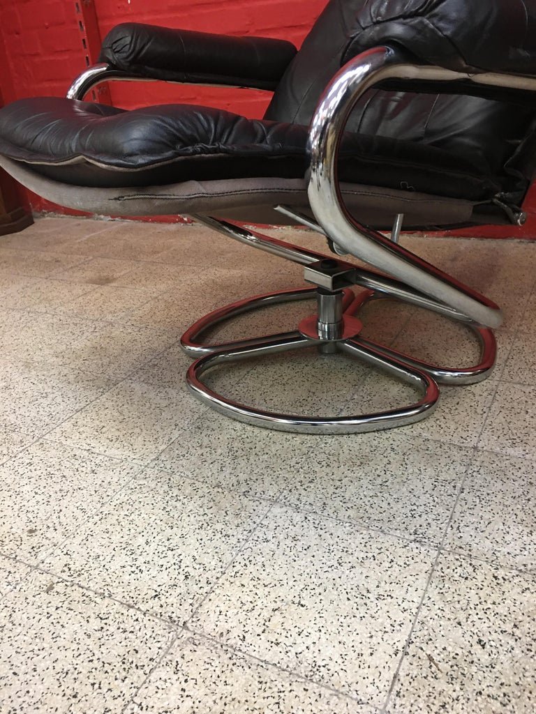 Vintage Armchair And Its Footrest, In Chromed Metal And Leather Circa 1970-photo-3