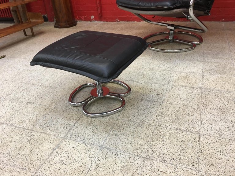 Vintage Armchair And Its Footrest, In Chromed Metal And Leather Circa 1970-photo-1