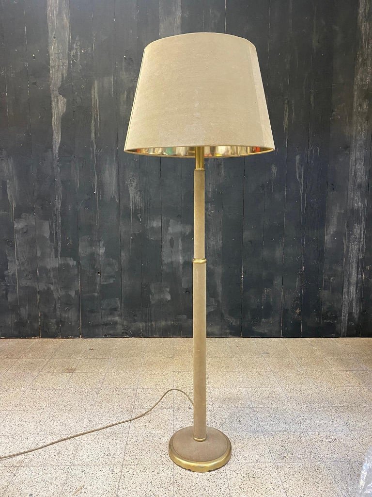 Lampadaire Gainé De Peau , Cuir Retourné Et Laiton Circa 1960/1970