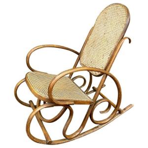 Rocking Chair Circa 1930 In The Style Of Thonet,