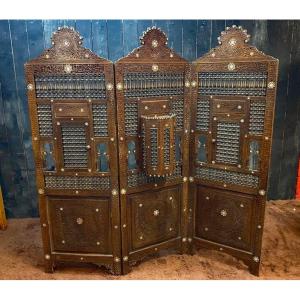 Old Moucharabieh Screen, Oriental Work From The 19th Century Carved Wood, Bone Inlays