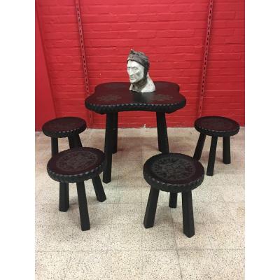 Grand Gueridon E Ses 4 Organic Stools In Blackened Wood, Carved Decor Circa 1950/1960