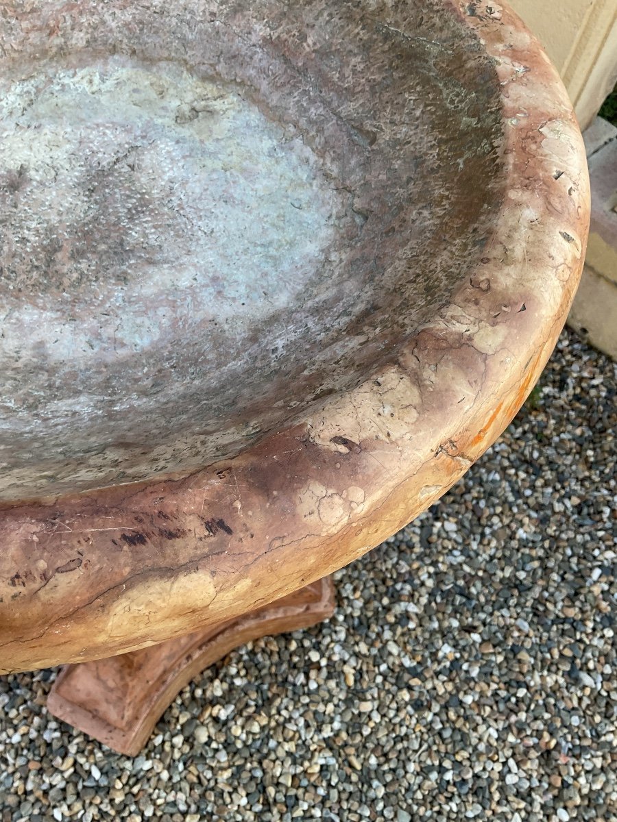 Large Stoup On Foot From The 17th Century In Marble-photo-5