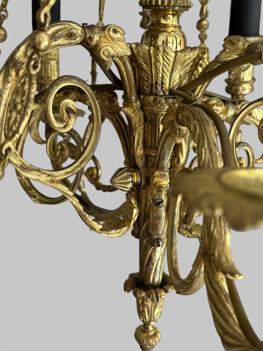 Elegant Louis XVI Style Chandelier In Gilded Bronze -photo-2
