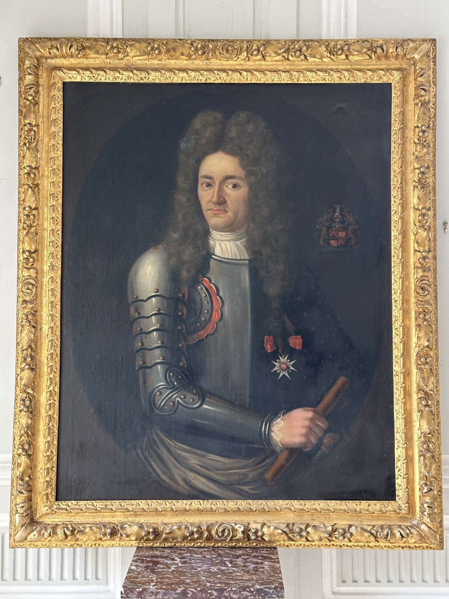 H/T Portrait en buste d’un Aristocrate en armure 