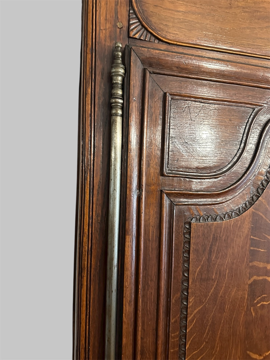 Norman-style Wedding Wardrobe In Oak Wood -photo-1