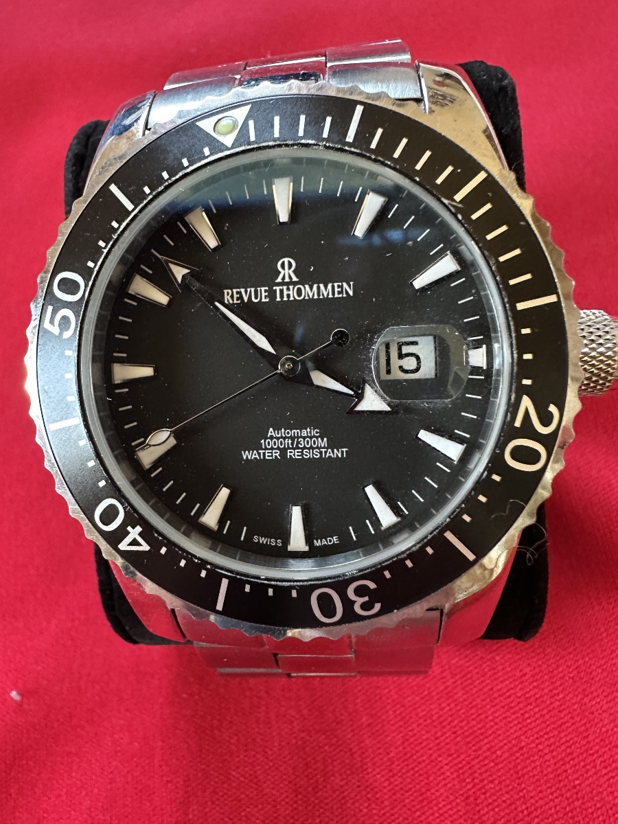 Montre de plongée Revue Thommen automatique 
