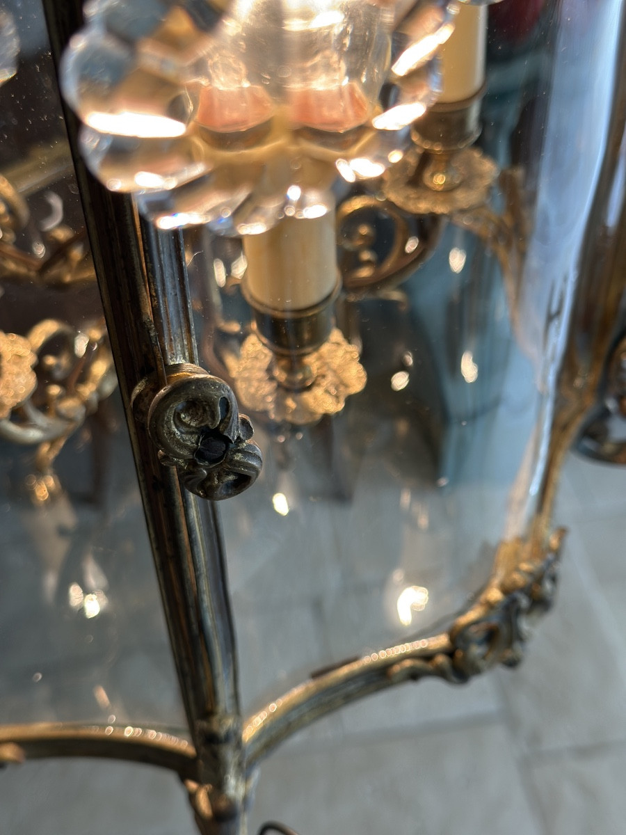 Grande lanterne de vestibule en bronze doré et plaquettes de cristal-photo-5