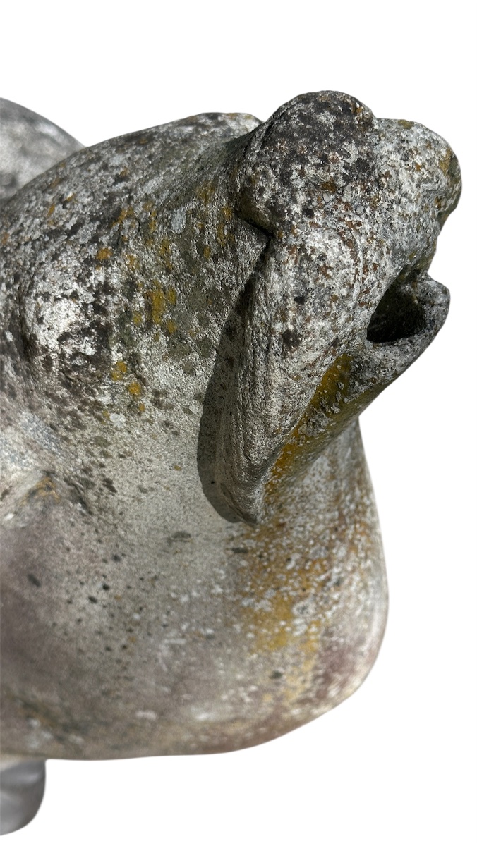 Ancienne Sculpture de phoque en pierre reconstituée-photo-4