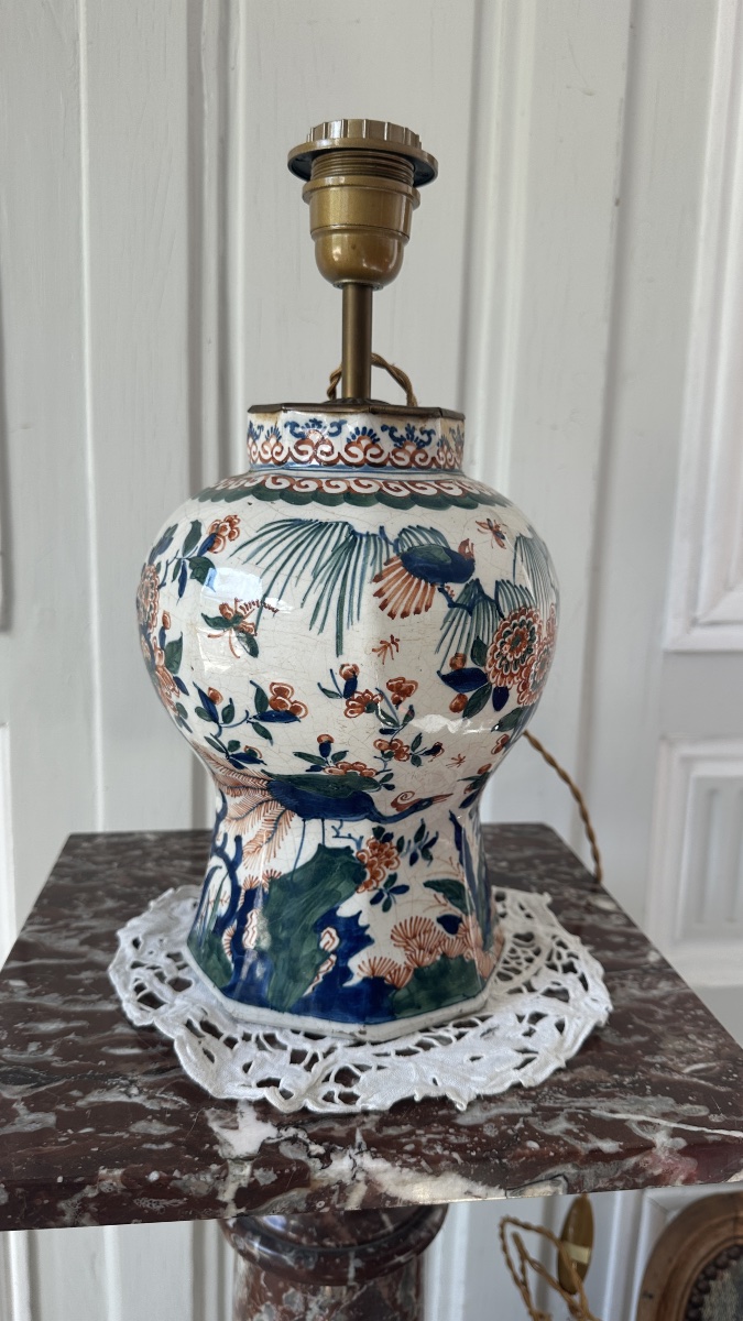 Polychrome Delft Vase Converted Into A Lamp -photo-2