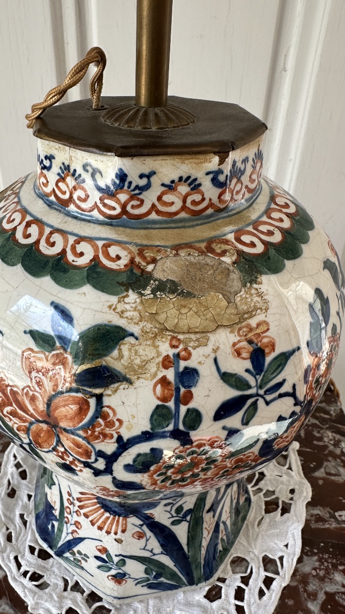 Polychrome Delft Vase Converted Into A Lamp -photo-4
