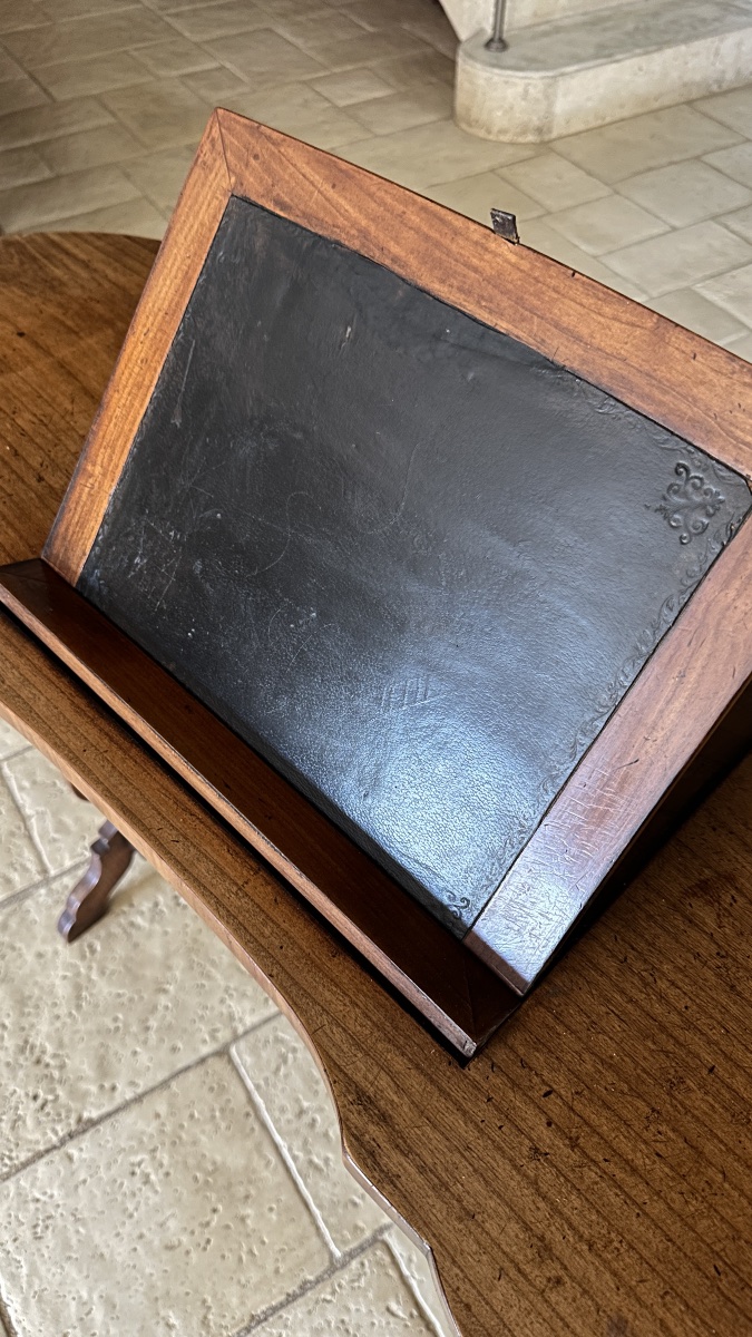 Élégante Table bureau  liseuse de forme rognon en bois fruitier naturel ciré-photo-6