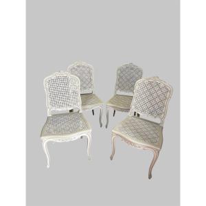 Suite de 4 chaises cannées de style Louis XV