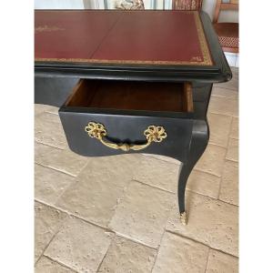 Bureau plat Louis XV en bois laqué noir