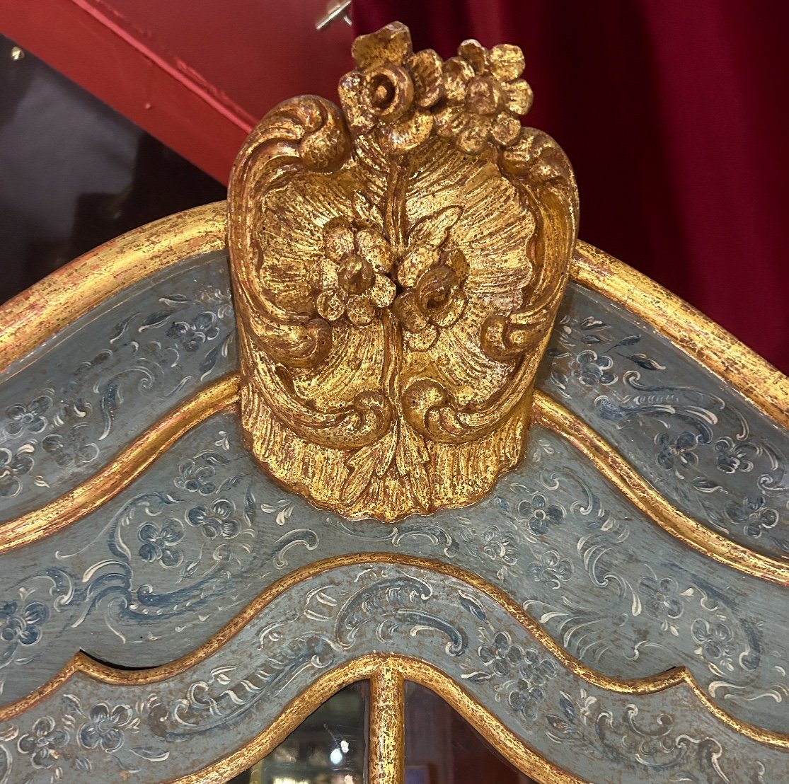 18th Century Corner Cupboard In Painted Wood-photo-1