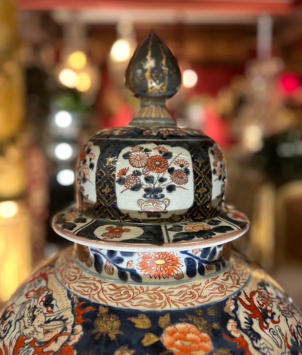 Large 18th Century Japanese Imari Vase-photo-3
