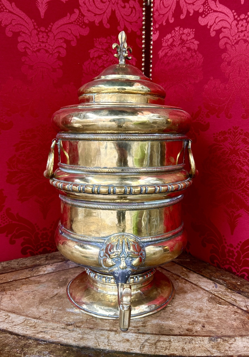 Fountain With Fleur-de-lys Louis XIV Period