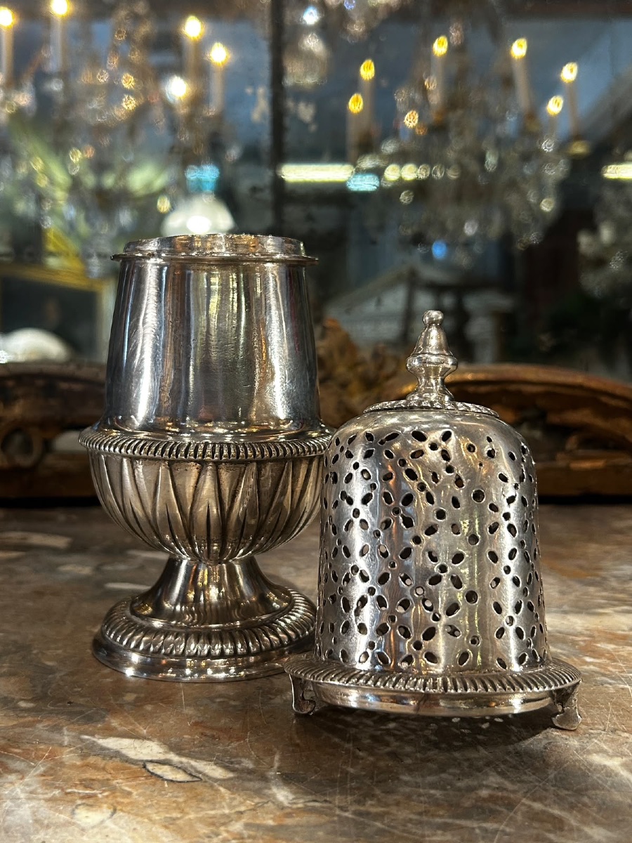 Silver-plated Metal Salt Shaker, Louis XIV Style-photo-4