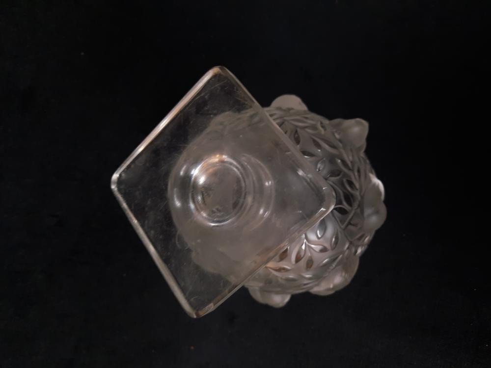 Vase En Cristal Lalique - Modèle Elizabeth -photo-1