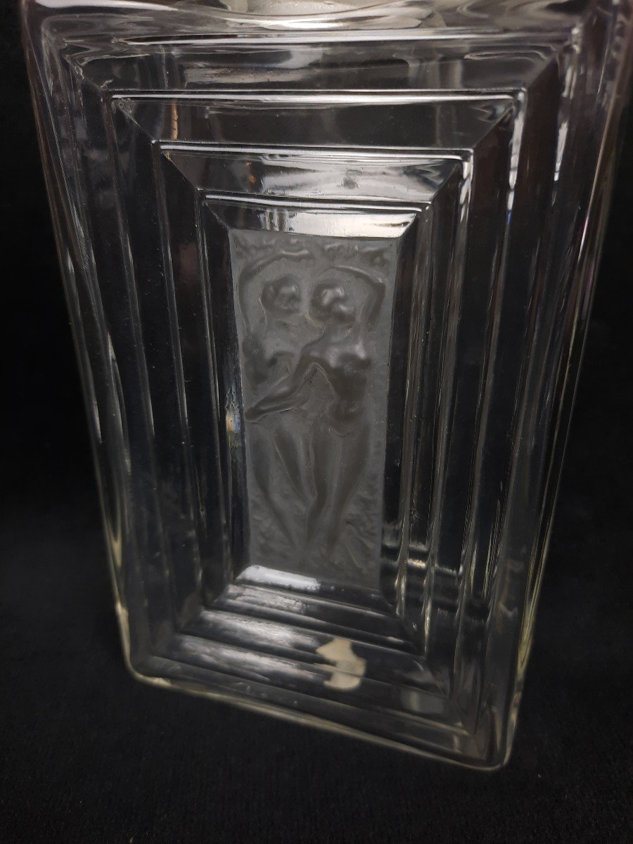 René Lalique - Set Of Crystal Bottles And A Box - Ducan-photo-3