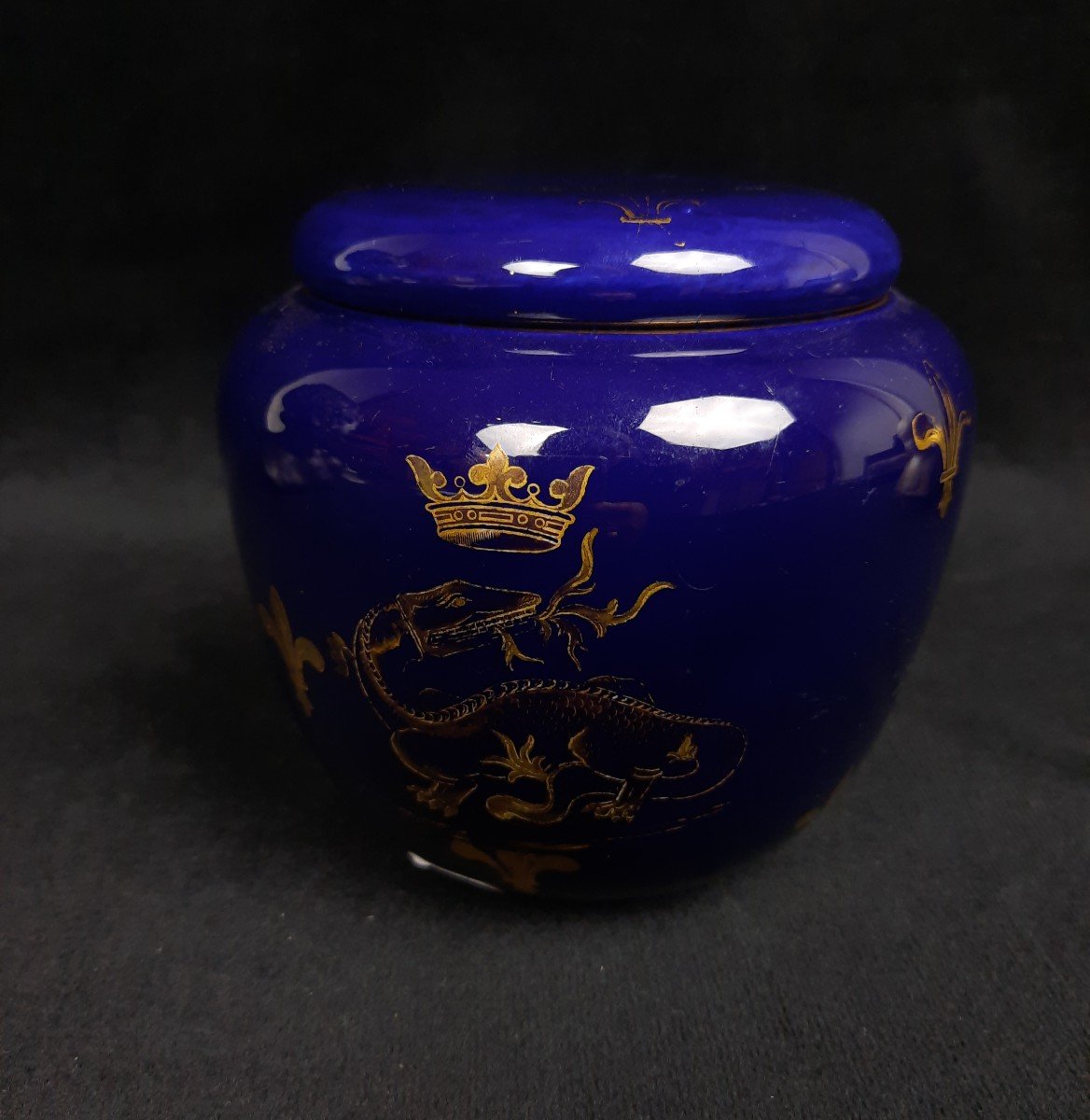 Porcelain Box With Fleur De Lys Decor (20th Century)-photo-2