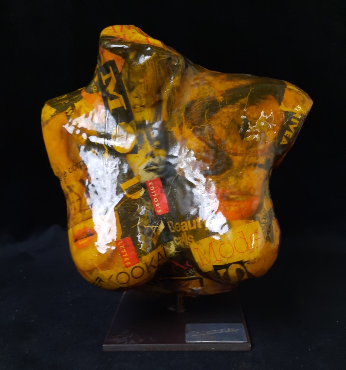 Thierry Herbreteau - Sculpture En Résine - Buste d'Une Femme 