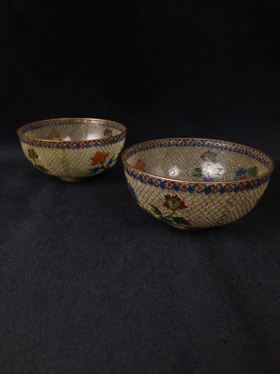 Pair Of Chinese Cloisonné Enamel Plique-à-jour Bowls -photo-2