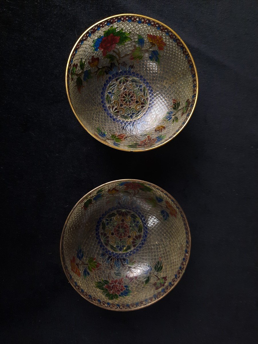 Pair Of Chinese Cloisonné Enamel Plique-à-jour Bowls -photo-2