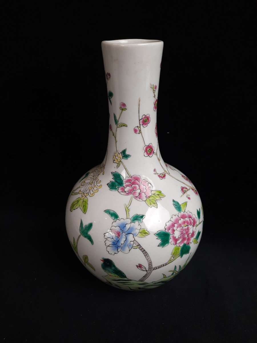 Porcelain Vase - China -photo-1