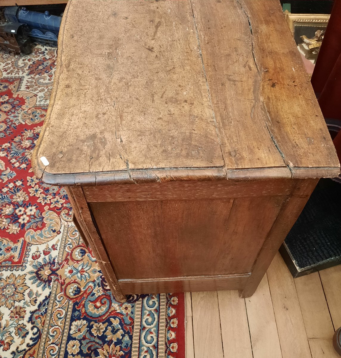 Small Parisian Chest Of Drawers In Walnut (18th Century)-photo-4