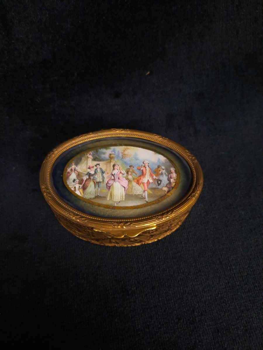 Boîte ovale en bronze - Scène galante (XIXe siècle)-photo-3