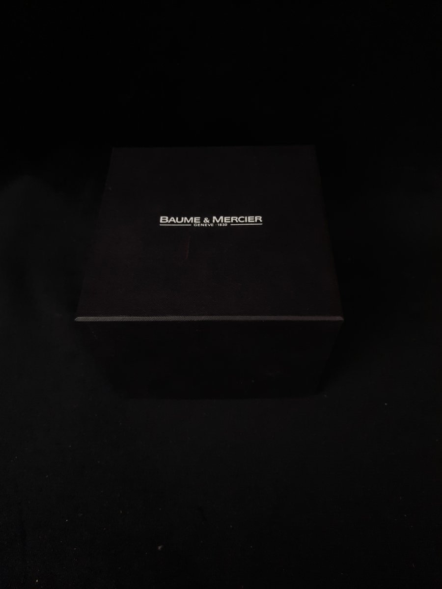 Baume Et Mercier - Automatic Watch With Leather Strap - Classica Model -photo-2